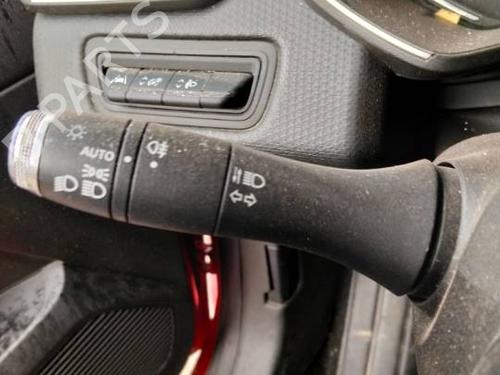 comutador-renault-clio-v-b7_-2019-38625330 main image