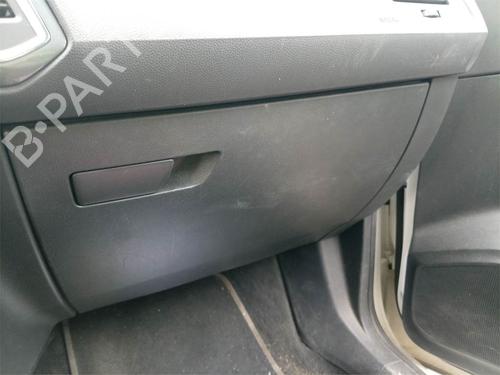 Used Glove box Glove box 39532182 39532182