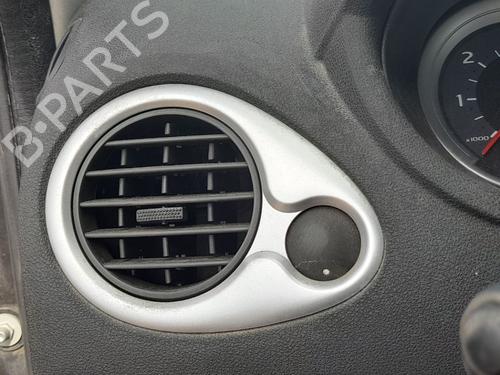 Used Air vent RENAULT CLIO III (BR0/1, CR0/1) [2005-2014]  33037191