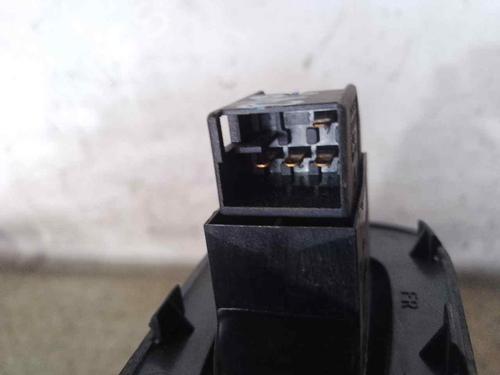 Right front window switch SEAT LEON (1M1)  | BP26467212I26 