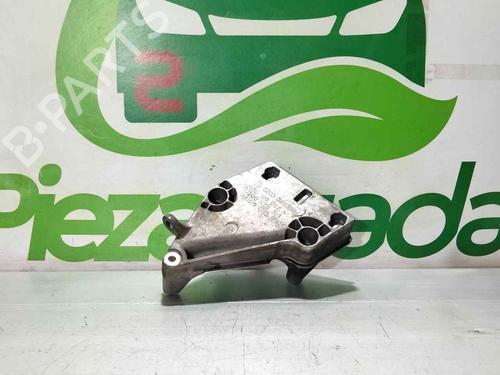 Used Engine mount VW GOLF VI (5K1) 1.6 TDI (90 hp) 31813076