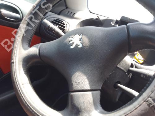 Used Driver airbag Driver airbag PEUGEOT 206 CC (2D) 1.6 16V (2DNFUF, 2DNFUR) (109 hp) 36648314 36648314