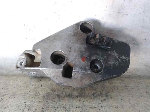 Used Engine mount OPEL VIVARO A Van (X83) 1.9 DTI (F7) (101 hp) 26479246