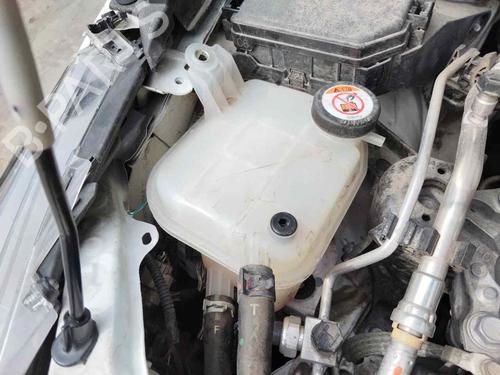 Used Expansion tank TOYOTA AURIS Estate (_E18_) 1.8 Hybrid (ZWE186_, ZWE186R, ZWE186H) (136 hp) 29713519
