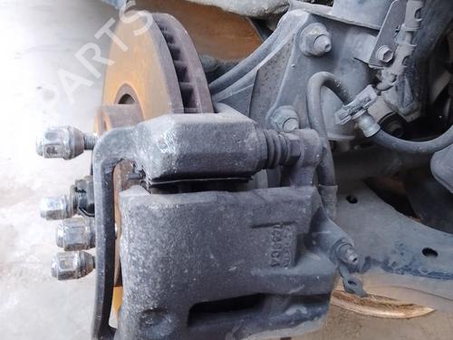 Used Right front brake caliper KIA SPORTAGE II (JE_, KM_) 2.0 CRDi (140 hp) 30680391