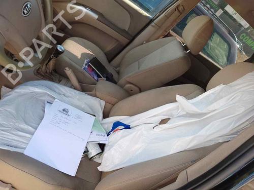 Armrest / Center console KIA SPORTAGE II (JE_, KM_) 2.0 CRDi | BP29944627I20