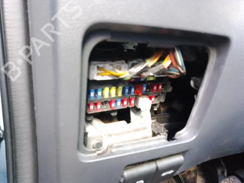 Used Fuse box RENAULT KOLEOS I (HY_) 2.0 dCi (HY0K) (150 hp) 30619345