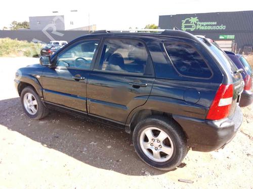 Armrest / Center console KIA SPORTAGE II (JE_, KM_) 2.0 CRDi | BP29944627I20