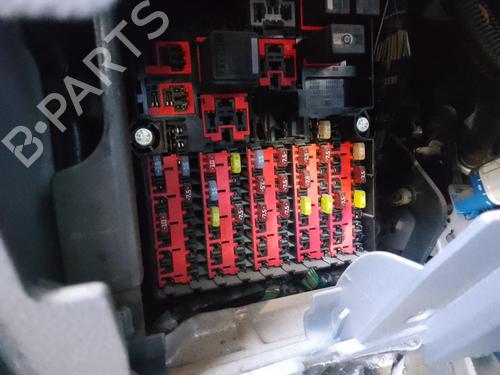 Used Fuse box FORD TRANSIT CONNECT (P65_, P70_, P80_) 1.8 TDCi (90 hp) 32172267
