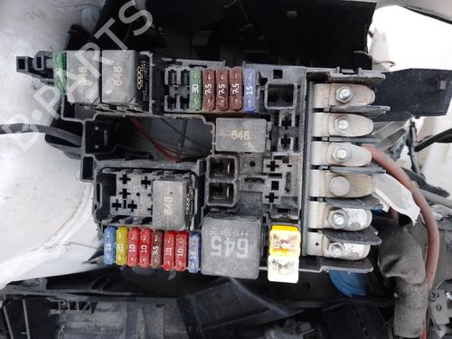 Used Fuse box Fuse box 38264601 38264601