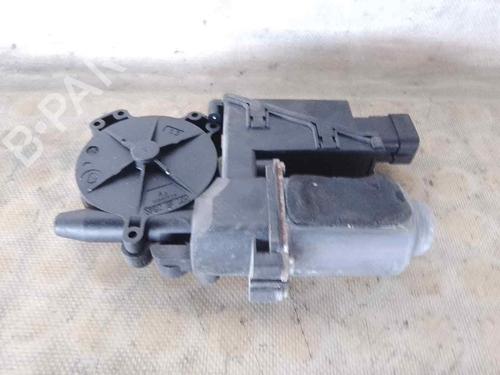 Right front window motor OPEL CORSA C (X01) 1.2 Twinport (F08, F68) | BP27205945E20 