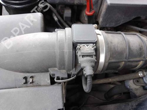 Used Mass air flow sensor BMW 5 (E39) 520 i (150 hp) 28452489