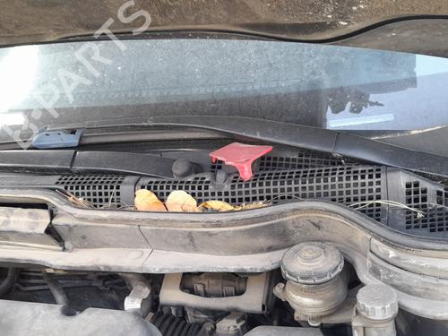 Used Front windshield wiper arm Front windshield wiper arm HONDA CR-V III (RE_) 2.2 i-CTDi 4WD (RE6) (140 hp) 33851796 33851796