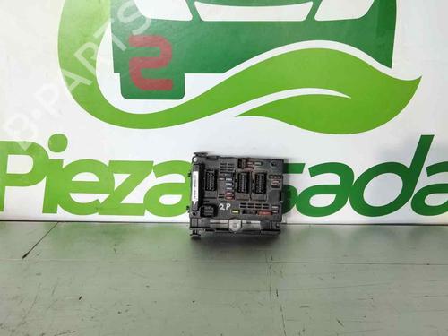 Used Fuse box CITROËN C8 (EA_, EB_) 2.0 HDi (109 hp) 30564755