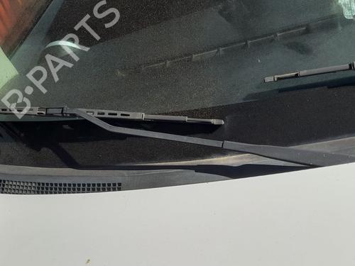 front-windshield-wiper-arm-renault-kangoo-grand-kangoo-ii-kw01_-2008-34003811 main image