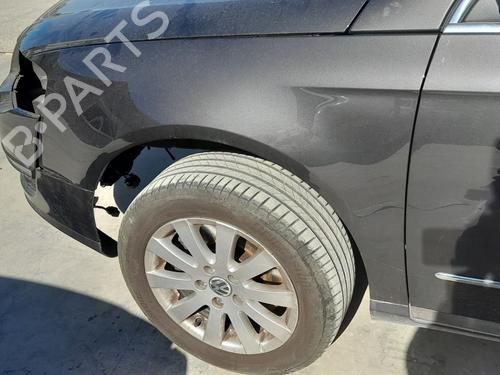 Used Left front fenders VW PASSAT B6 Variant (3C5) [2005-2011]  32411037