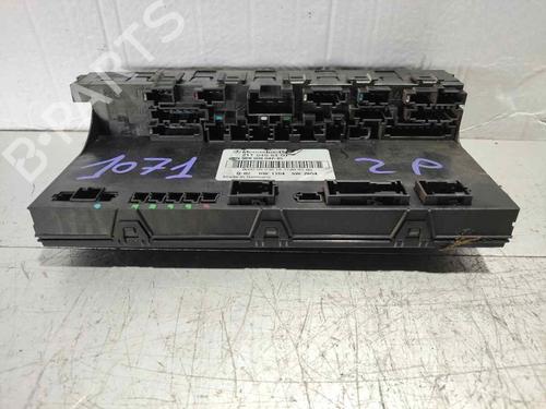 Used Fuse box Fuse box MERCEDES-BENZ E-CLASS (W211) E 270 CDI (211.016) (177 hp) 32707750 32707750