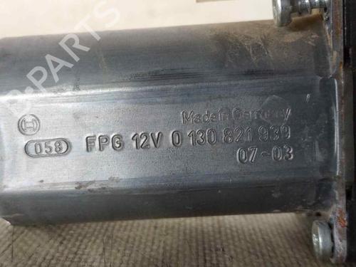 Right front window motor FORD FIESTA V (JH_, JD_) 1.3 | BP26467774E20 