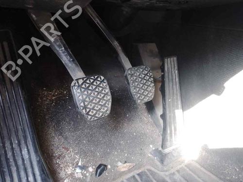 Used Clutch pedal BMW 1 (E87) 118 d (122 hp) 28455437