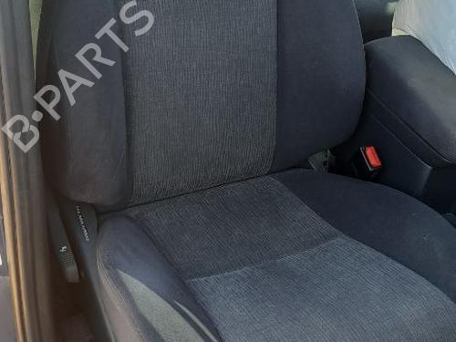 Used Right front seat TOYOTA COROLLA Saloon (_E12_) 2.0 D-4D (CDE120_, CDE120R) (90 hp) 33169194