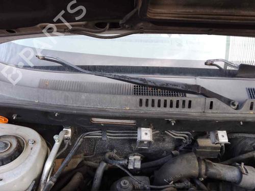 Used Front windshield wiper arm HYUNDAI SANTA FÉ I (SM) 2.0 CRDi (113 hp) 28453517