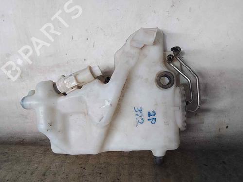 Used Windscreen washer tank MERCEDES-BENZ CLS (C219) CLS 350 (219.357) (292 hp) 26479615