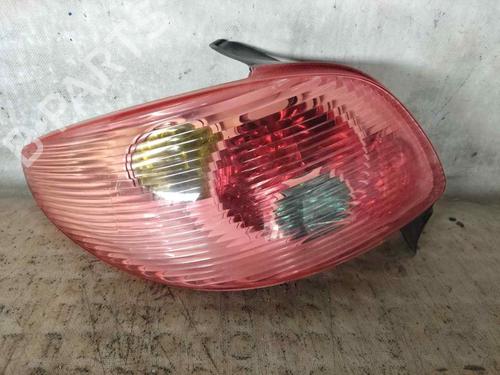 Venstre baglygte PEUGEOT 206 Hatchback (2A/C) 1.4 LPG (75 hp) 29022139