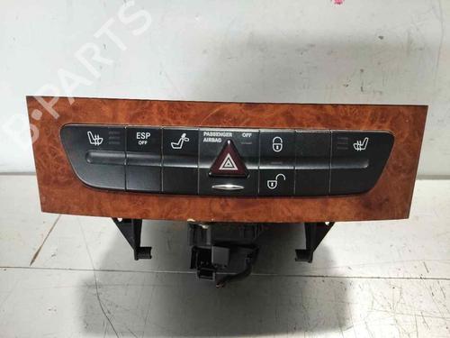 switch-mercedes-benz-e-class-w211-2002-2003-2004-2005-2006-2007-2008-2009-32337722 main image