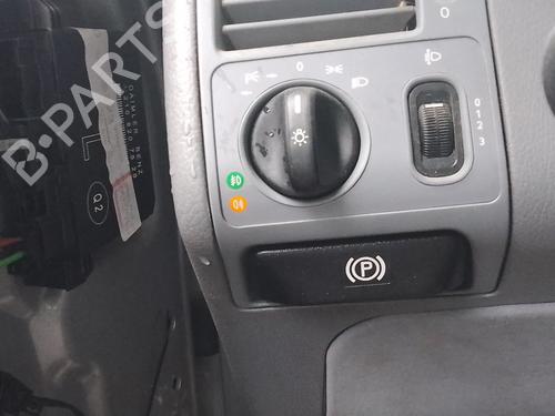 Commande de phare MERCEDES-BENZ E-CLASS (W210) E 220 CDI (210.006) (143 hp) 32111936