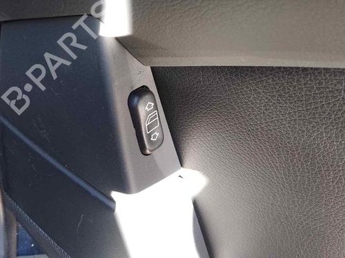 Used Right rear window switch MERCEDES-BENZ S-CLASS (W220, V220) S 500, S 500 L (220.075, 220.175, 220.875) (306 hp) 28458139