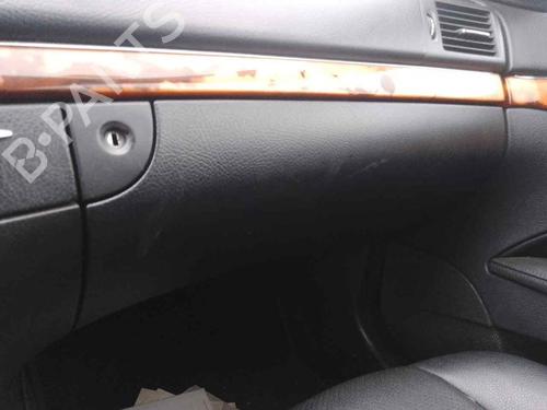 Handskerum MERCEDES-BENZ E-CLASS T-Model (S211) E 280 T CDI (211.220) (190 hp) 28455202