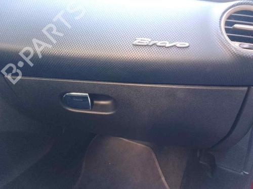 Used Glove box FIAT BRAVO II (198_) 1.9 D Multijet (198AXC1B) (150 hp) 28459039