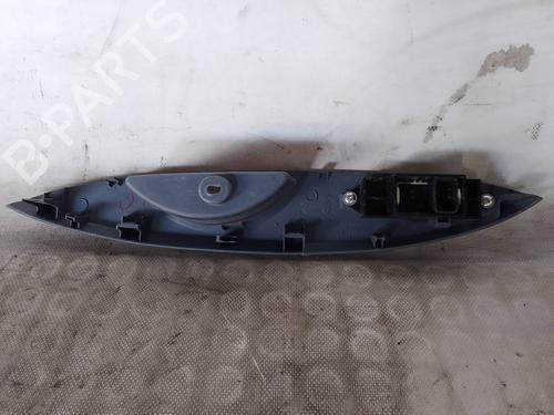 Right rear window switch PEUGEOT ION Electric | BP26694001I28
