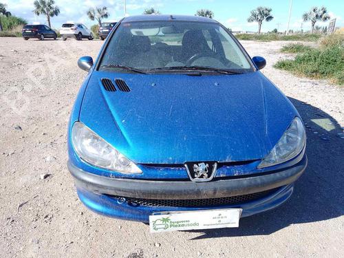 Right headlight PEUGEOT 206 Hatchback (2A/C) 1.4 HDi eco 70 | BP26619058C29 