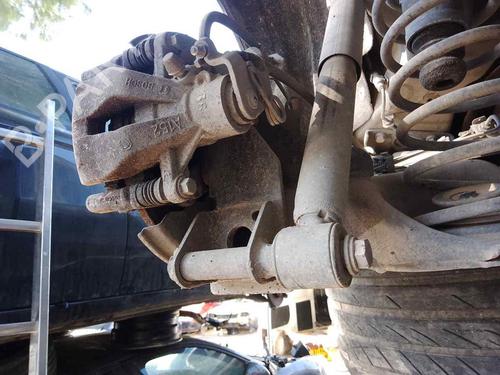 Venstre hjullejehus spindel FIAT STILO (192_) 1.9 JTD (192_XE1A) (115 hp) 28460387