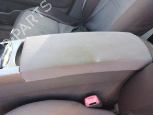 Used Armrest / Center console Armrest / Center console TOYOTA PRIUS Liftback (_W2_) 1.5 Hybrid (NHW20_, NHW20R) (112 hp) 39959986 39959986