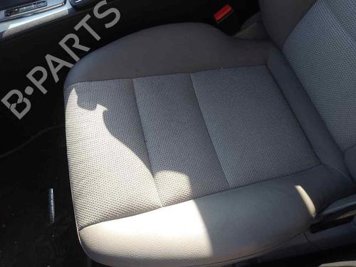 Left front seat MERCEDES-BENZ C-CLASS (W204) C 200 Kompressor (204.041) | BP28470536C15