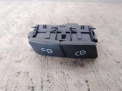 Used Switch MERCEDES-BENZ C-CLASS (W204) [2007-2015]  26468274