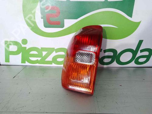 Farolim esquerdo TOYOTA RAV 4 II (_A2_) [2000-2005]  31131684