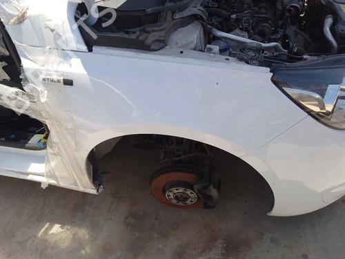 Used Right front fenders PEUGEOT 308 II (LB_, LP_, LW_, LH_, L3_) 1.2 THP 130 (131 hp) 26485406