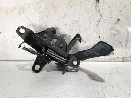 hood-lock-toyota-rav-4-ii-_a2_-2000-2001-2002-2003-2004-2005-33962867 main image