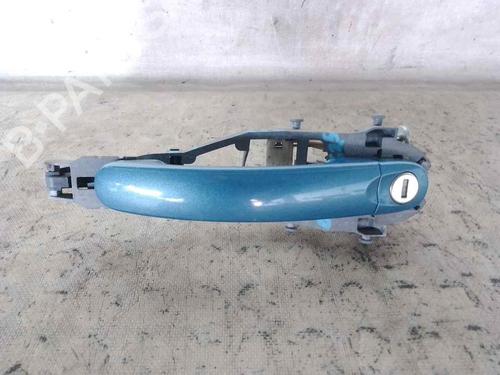 Used Front left exterior door handle VW GOLF PLUS V (5M1, 521) [2004-2013]  26471776