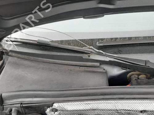 front-windshield-wiper-arm-audi-a5-8t3-2007-2008-2009-2010-2011-2012-2013-2014-2015-2016-2017-32685957 main image