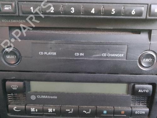 Used Radio VW PASSAT B5.5 (3B3) [2000-2005]  30882282