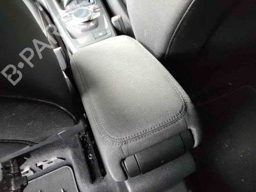 Used Armrest / Center console AUDI Q2 (GAB, GAG) 30 TDI (116 hp) 29633154