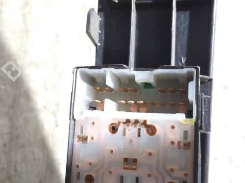 Left front window switch NISSAN MICRA III (K12)  | BP26476023I27 