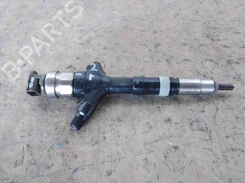 Used Injector TOYOTA AVENSIS Saloon (_T25_) 2.0 D-4D (CDT250_, CDT250R) (116 hp) 26484284
