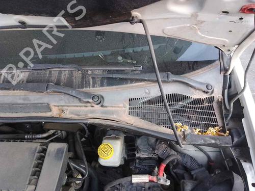 Used Front windshield wiper arm FIAT PUNTO EVO (199_) 1.3 D Multijet (199AXC1A, 199BXC1A, 199AXT1A, 199BXT1A) (75 hp) 28469724