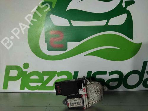 Rudehejsemotor forskærm højre SEAT LEON (1M1) [1999-2006]  30776245