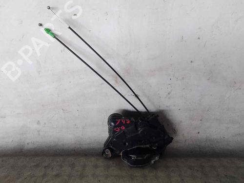 Used Front right lock TOYOTA YARIS (_P9_) 1.33 VVT-i (NSP90_, NSP90R) (100 hp) 26471877